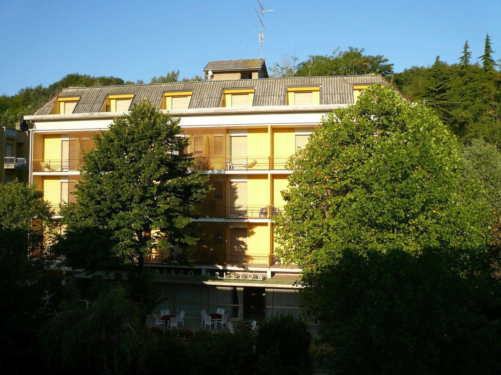 Albergo Ariston Tabiano Terme Exterior foto