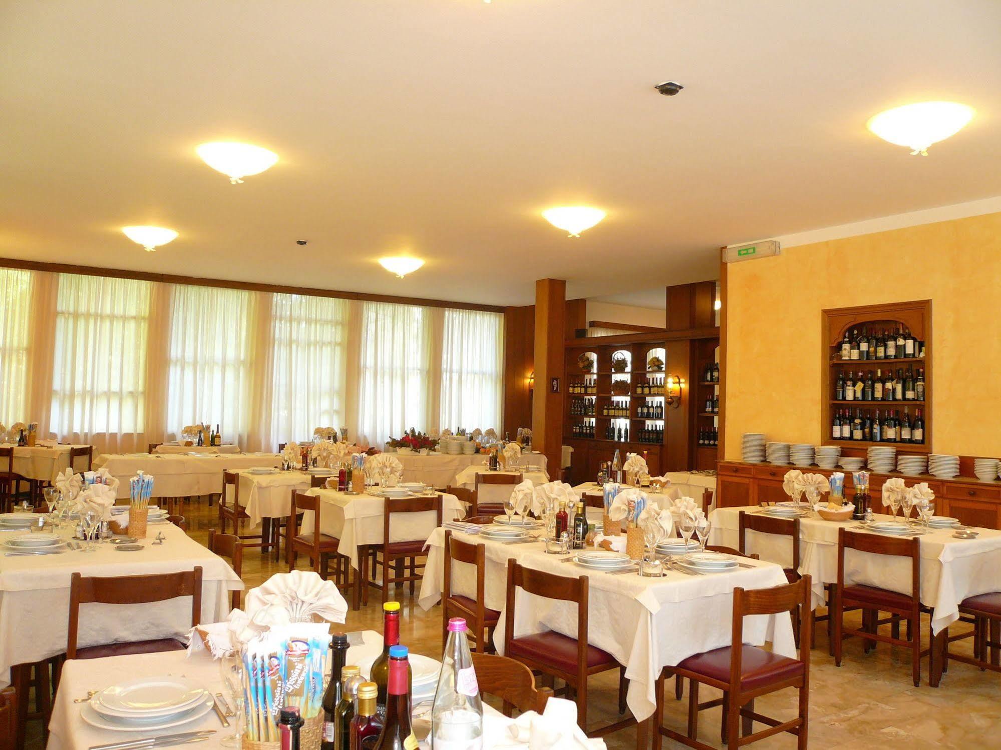 Albergo Ariston Tabiano Terme Exterior foto