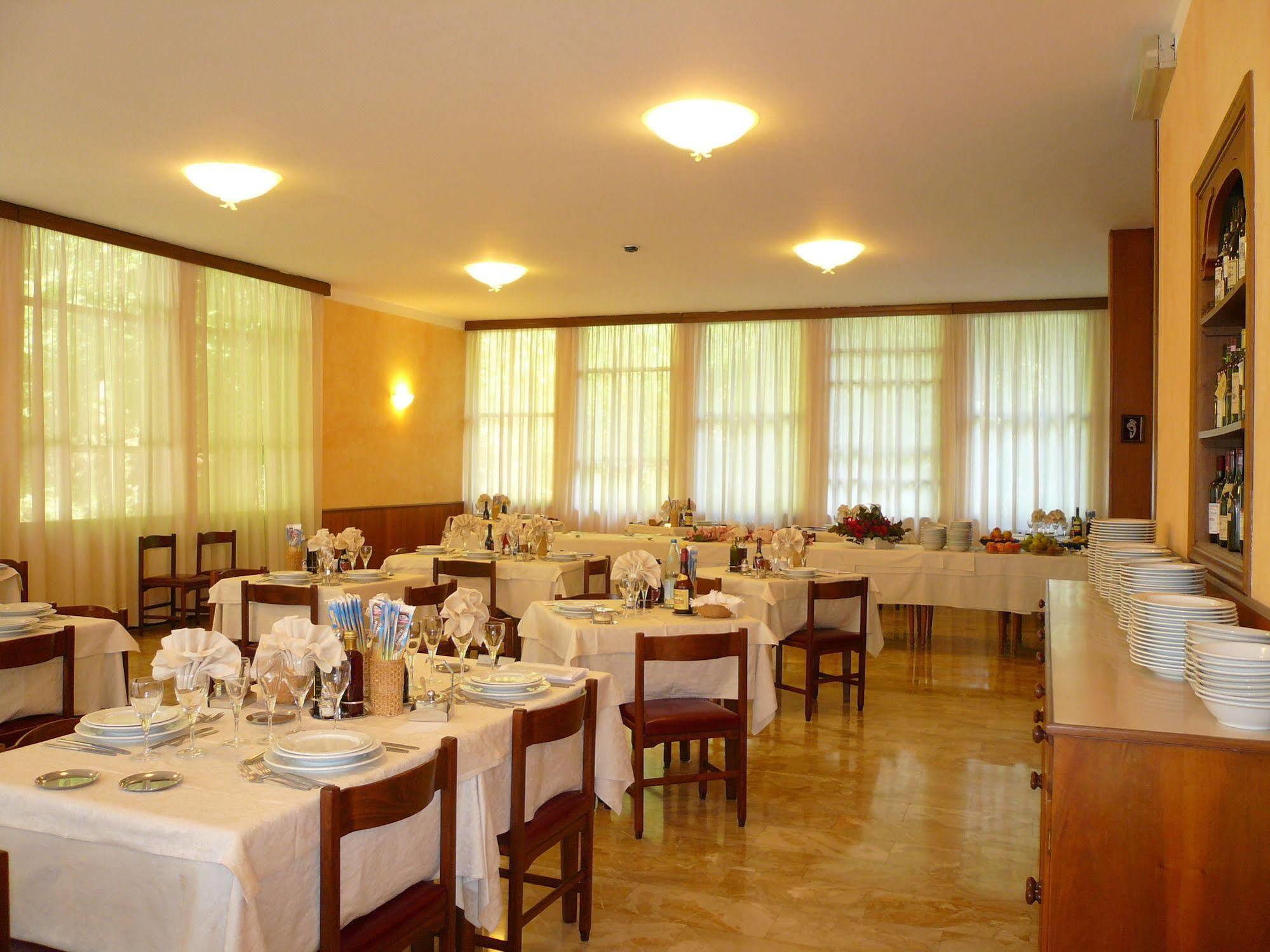 Albergo Ariston Tabiano Terme Exterior foto
